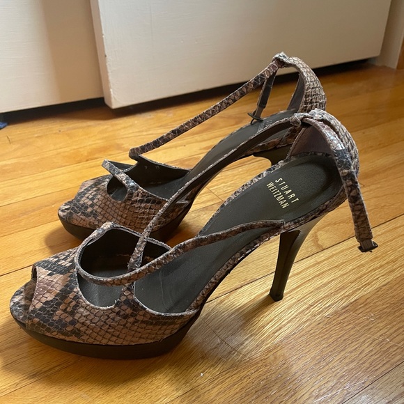 Stuart Weitzman Size 9 Snake skin heels - Picture 2 of 7